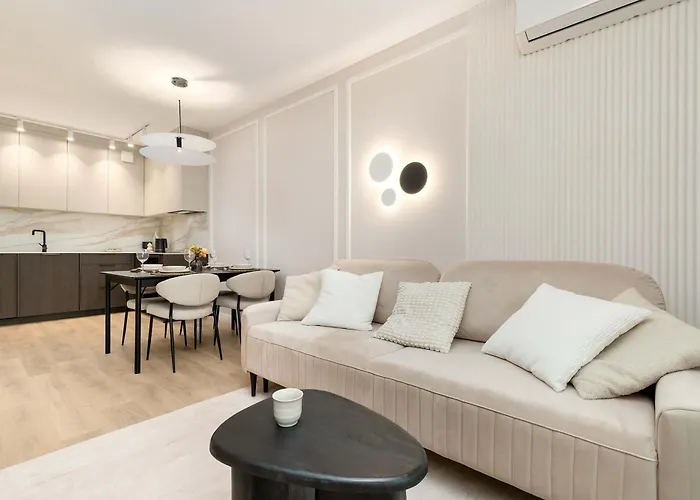 Luxury With Parking And Air Conditioning In By Renters Prestige Daire Sopot