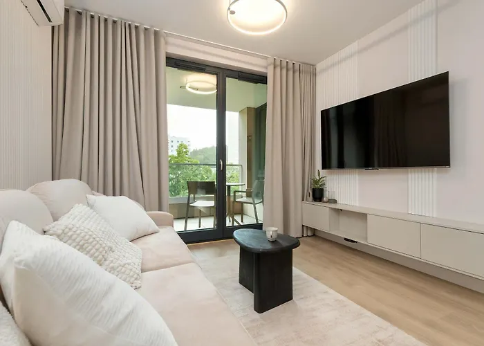 Daire Luxury With Parking And Air Conditioning In By Renters Prestige *